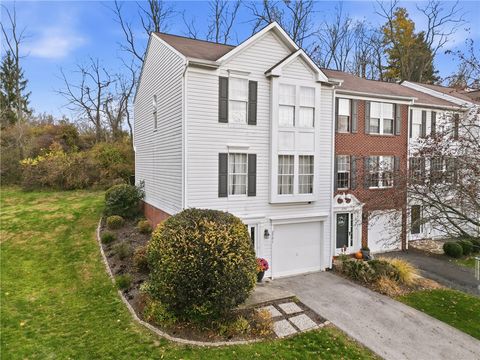 Photo of 2791 Drake Ct, Gibsonia, PA 15044 (MLS # 1745293)