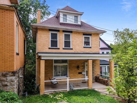 Photo for 715 Hampshire Ave