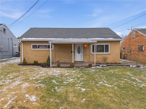 Photo of 130 Eisner Ave, Bridgeville, PA 15017 (MLS # 1741221)