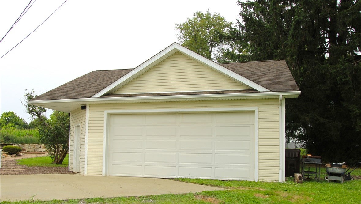 105 Sunset Rd