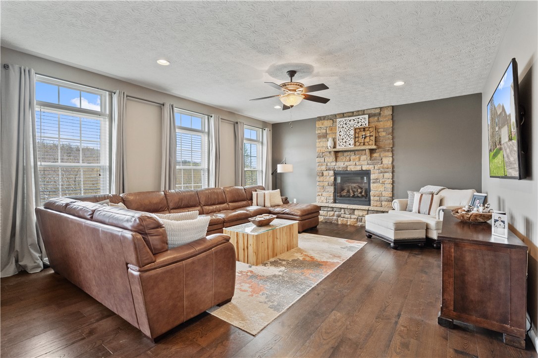 North Strabane, Pennsylvania 15317, United States, 4 Bedrooms Bedrooms, ,4 BathroomsBathrooms,Residential,Active,119761