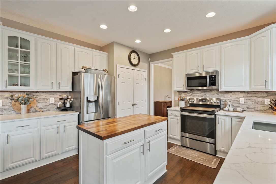 North Strabane, Pennsylvania 15317, United States, 4 Bedrooms Bedrooms, ,4 BathroomsBathrooms,Residential,Active,119761