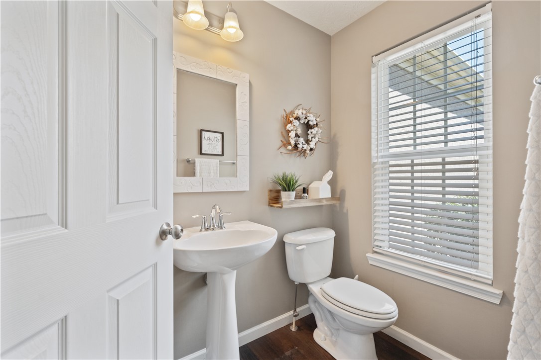 North Strabane, Pennsylvania 15317, United States, 4 Bedrooms Bedrooms, ,4 BathroomsBathrooms,Residential,Active,119761