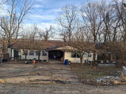 Photo of 986 Coverdale St, Pittsburgh, PA 15220 (MLS # 1736998)