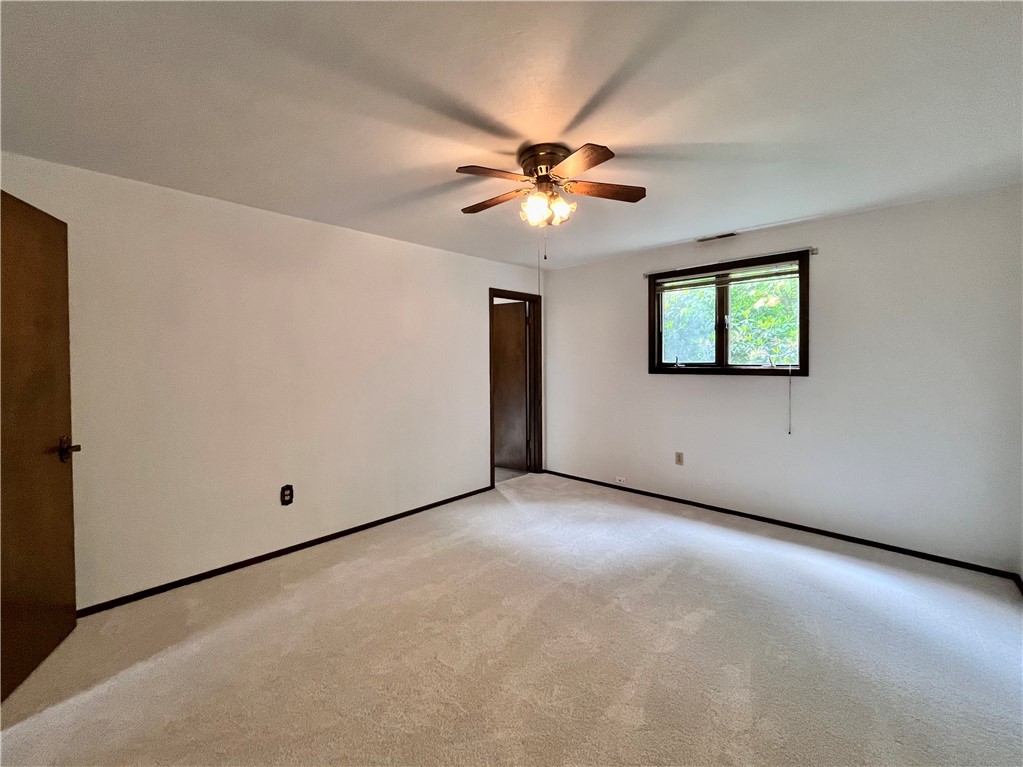 Hanover Twp - Wsh, Pennsylvania 15021, United States, 3 Bedrooms Bedrooms, ,2 BathroomsBathrooms,Residential,Contingent,144487