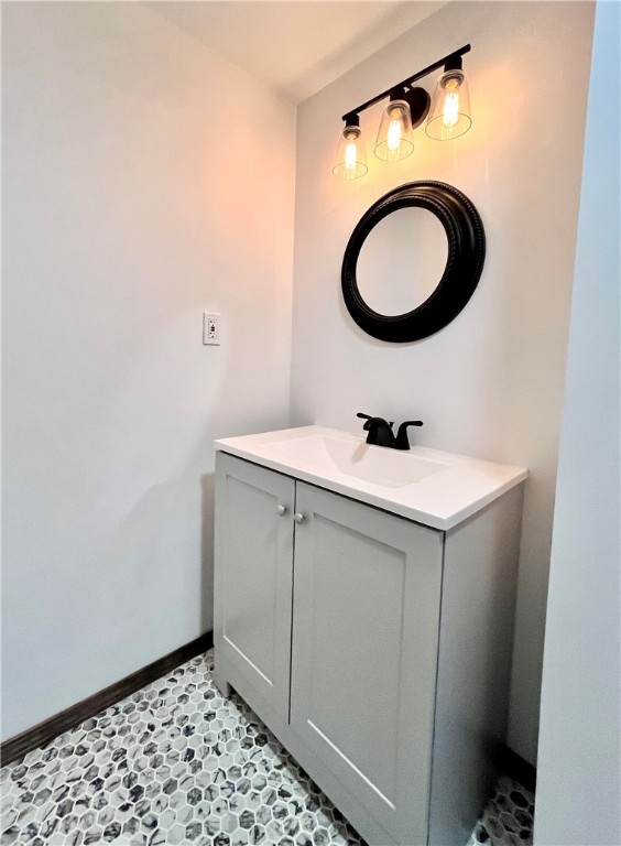 Hanover Twp - Wsh, Pennsylvania 15021, United States, 3 Bedrooms Bedrooms, ,2 BathroomsBathrooms,Residential,Contingent,144487
