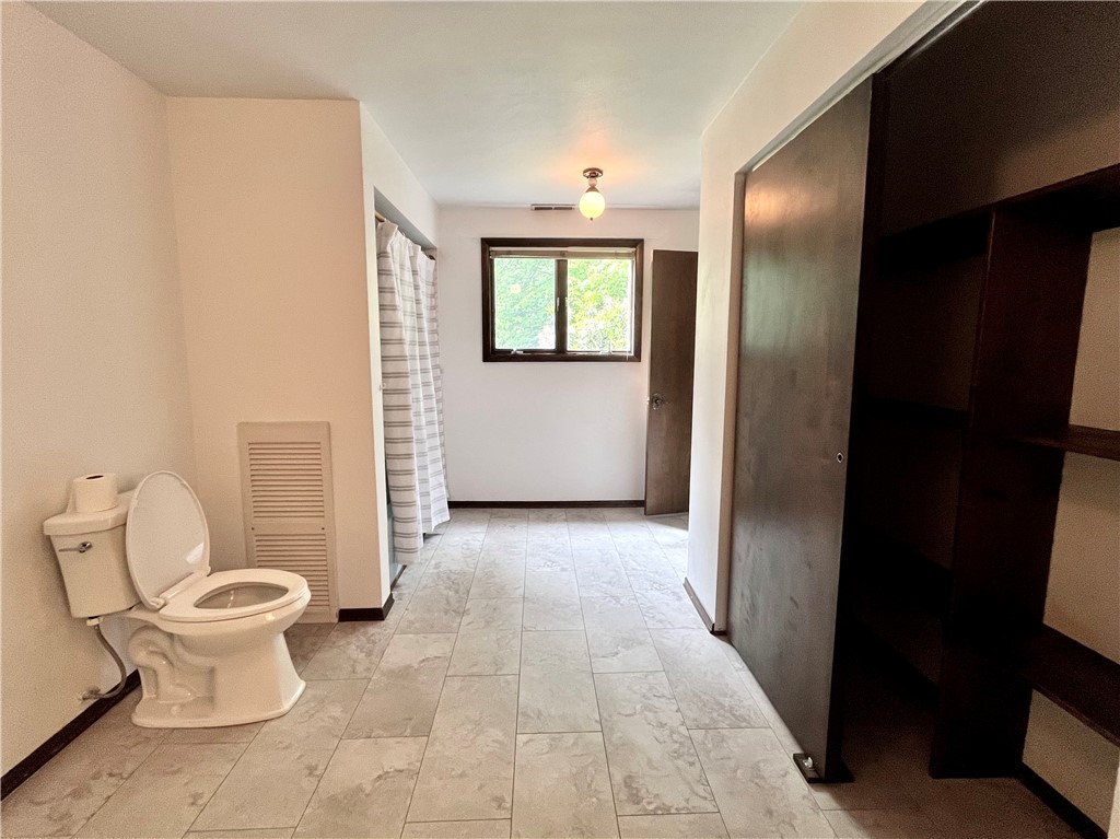 Hanover Twp - Wsh, Pennsylvania 15021, United States, 3 Bedrooms Bedrooms, ,2 BathroomsBathrooms,Residential,Contingent,144487