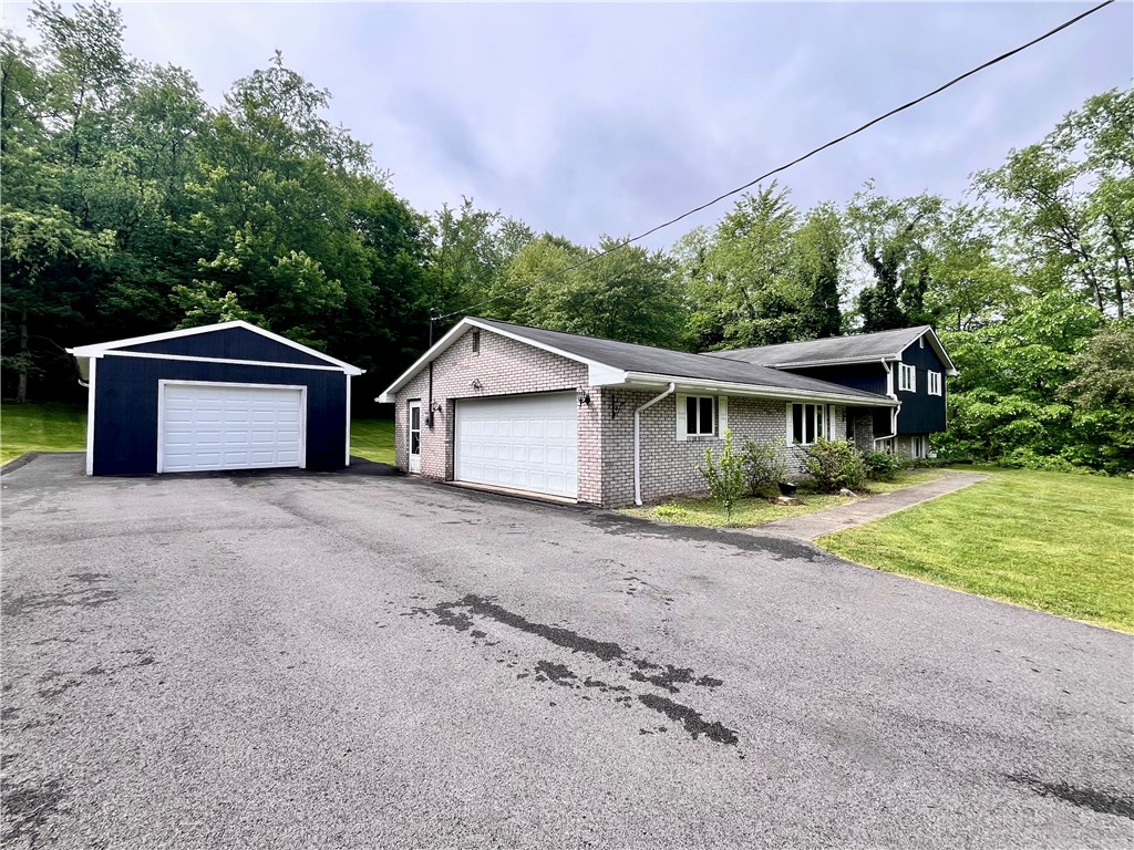 Hanover Twp - Wsh, Pennsylvania 15021, United States, 3 Bedrooms Bedrooms, ,2 BathroomsBathrooms,Residential,Contingent,144487