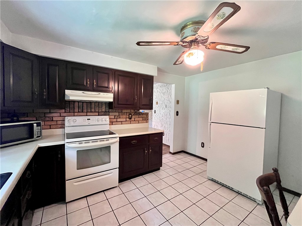 Hanover Twp - Wsh, Pennsylvania 15021, United States, 3 Bedrooms Bedrooms, ,2 BathroomsBathrooms,Residential,Contingent,144487