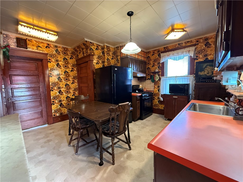 Greenville Boro, Pennsylvania 16125, United States, 3 Bedrooms Bedrooms, ,2 BathroomsBathrooms,Residential,Active,236705