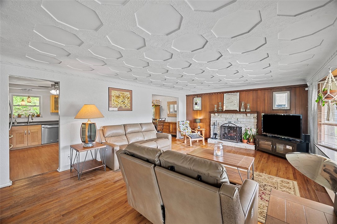 426 Oliver Dr