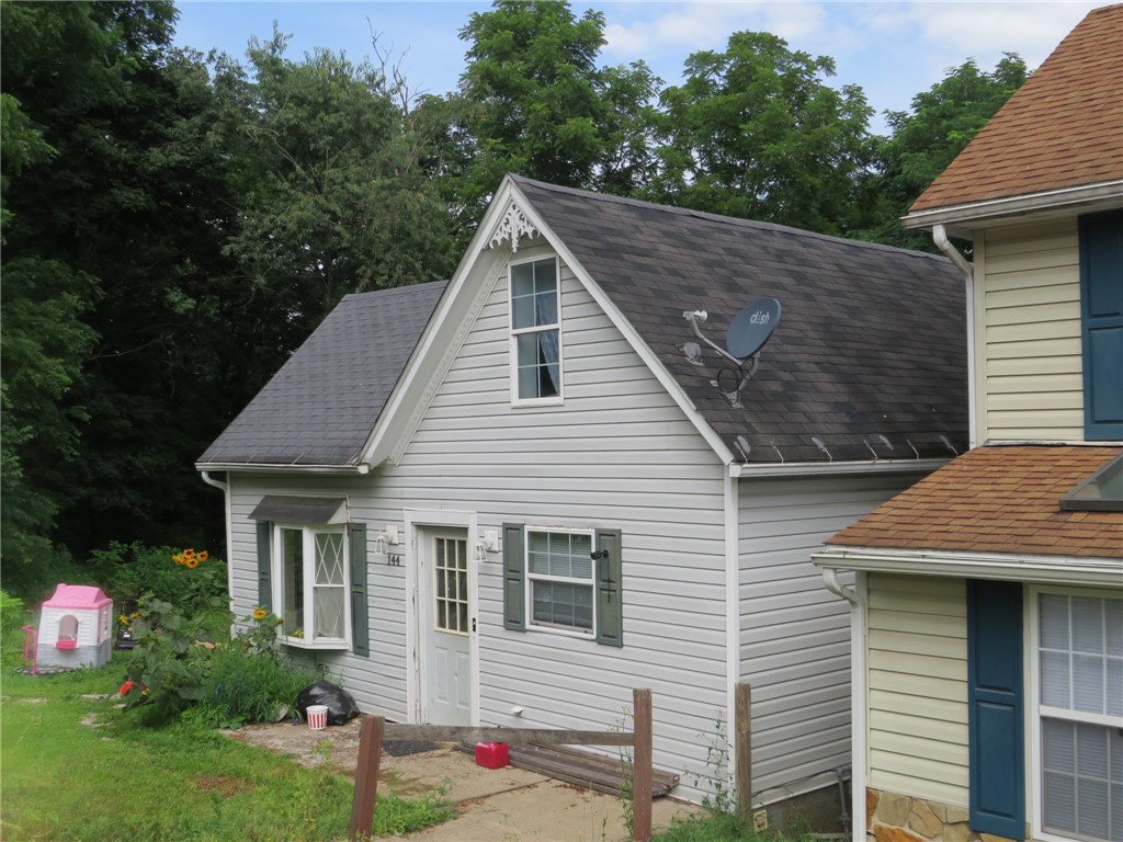 144 Armstrong Ave