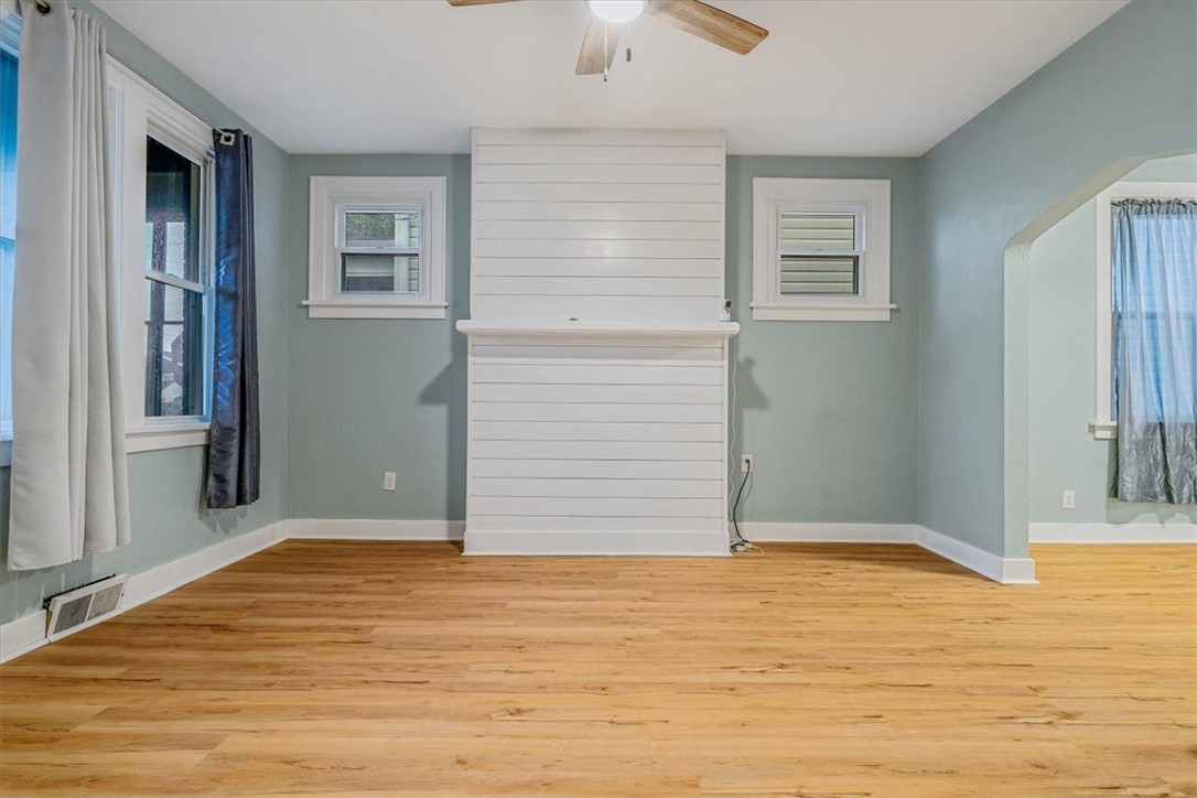 Munhall, Pennsylvania 15120, United States, 3 Bedrooms Bedrooms, ,2 BathroomsBathrooms,Residential,Active,216836