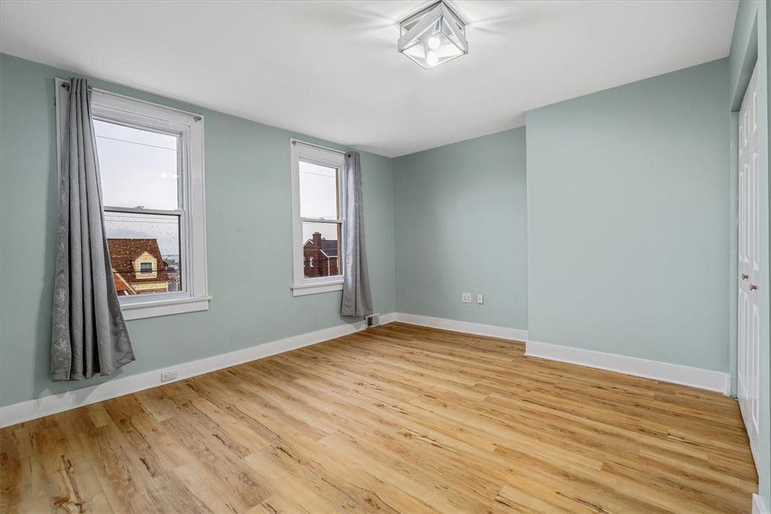 Munhall, Pennsylvania 15120, United States, 3 Bedrooms Bedrooms, ,2 BathroomsBathrooms,Residential,Active,216836