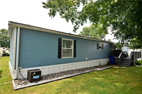 Photo of 115 York Rd, Cranberry, PA 16066 (MLS # 1763552)