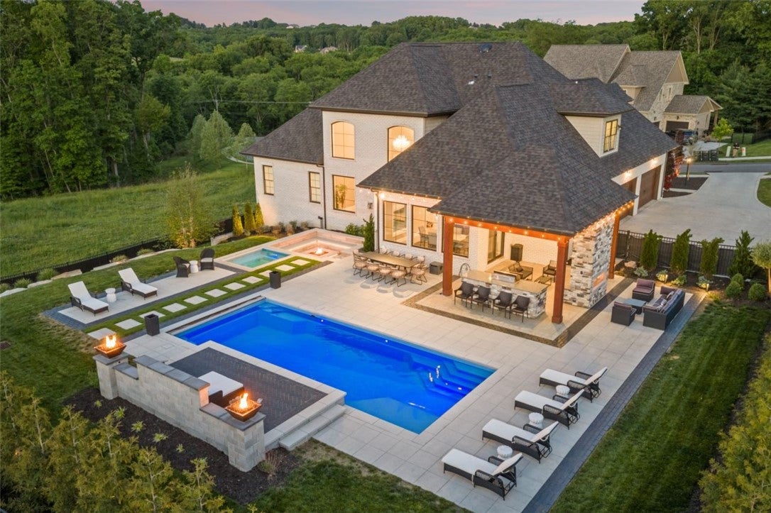 2002 Mallard Ln