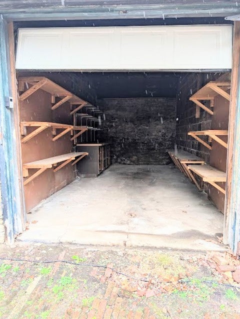 Photo for 40 Walnut St Garage 6