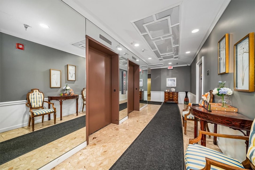 5715 Beacon Street 108