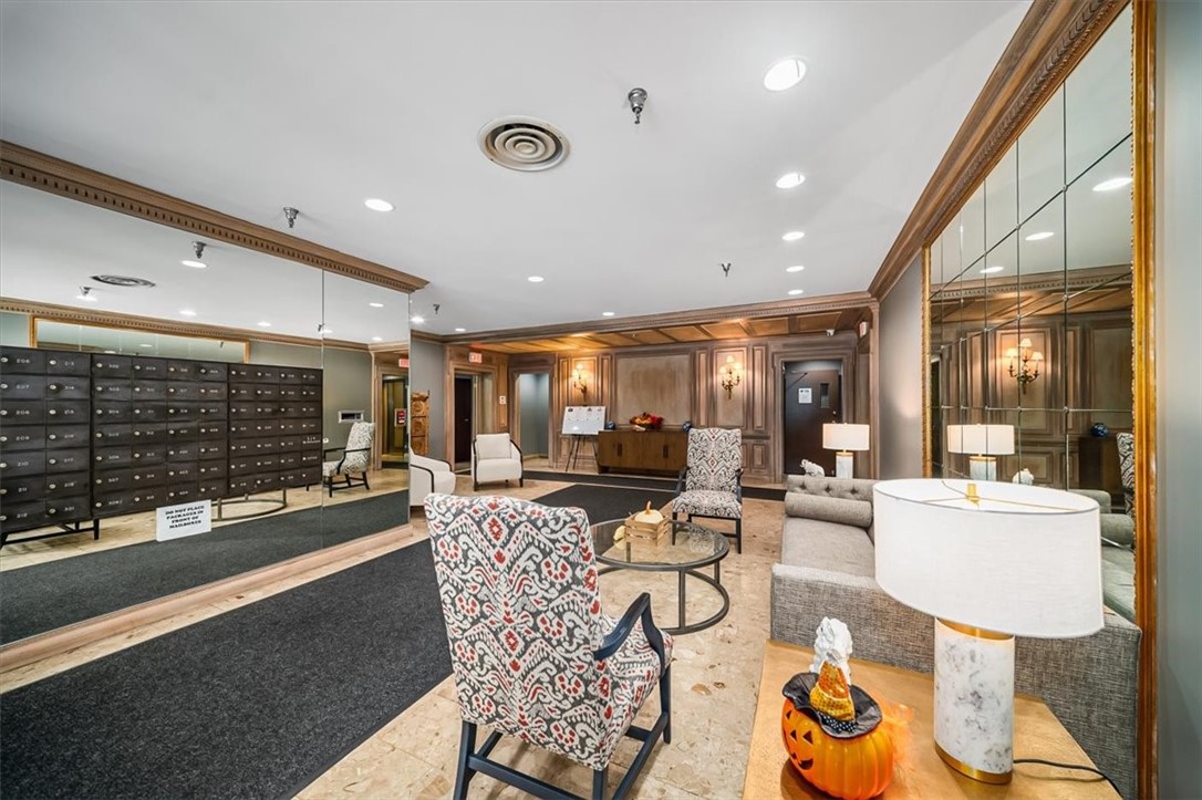 5715 Beacon Street 108