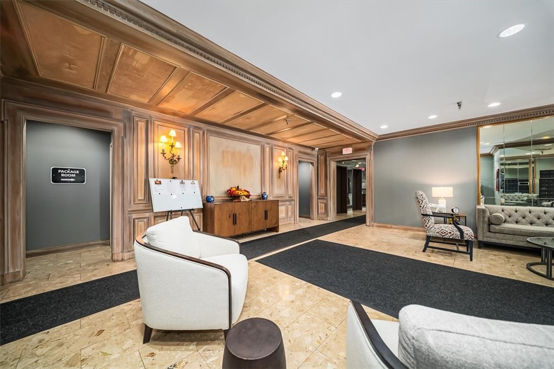 5715 Beacon Street 108