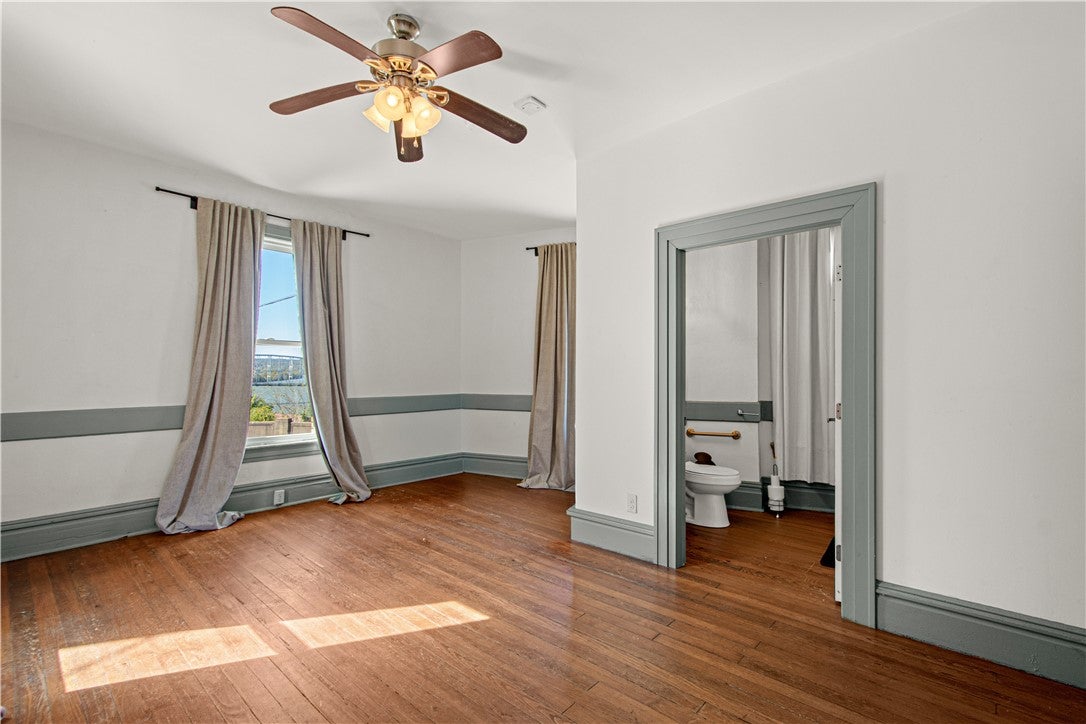 121-125 Market St