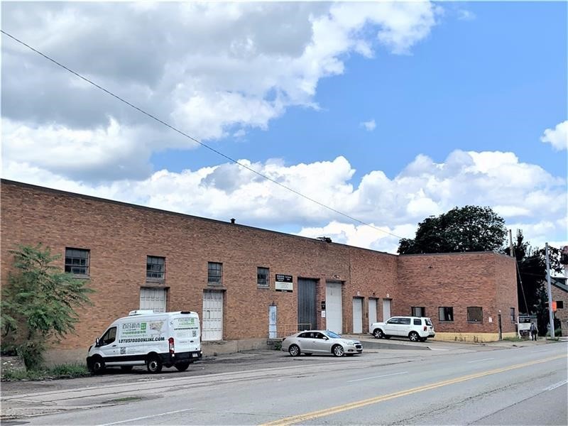1601 Liberty Ave