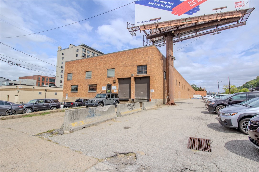 1601 Liberty Ave
