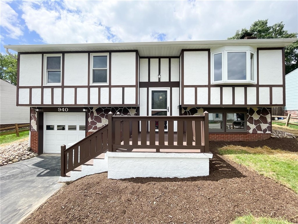 View North Huntingdon, PA 15642 house