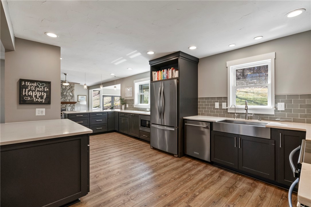 Cranberry Twp, Pennsylvania 16066, United States, 4 Bedrooms Bedrooms, ,4 BathroomsBathrooms,Residential,Active,95660