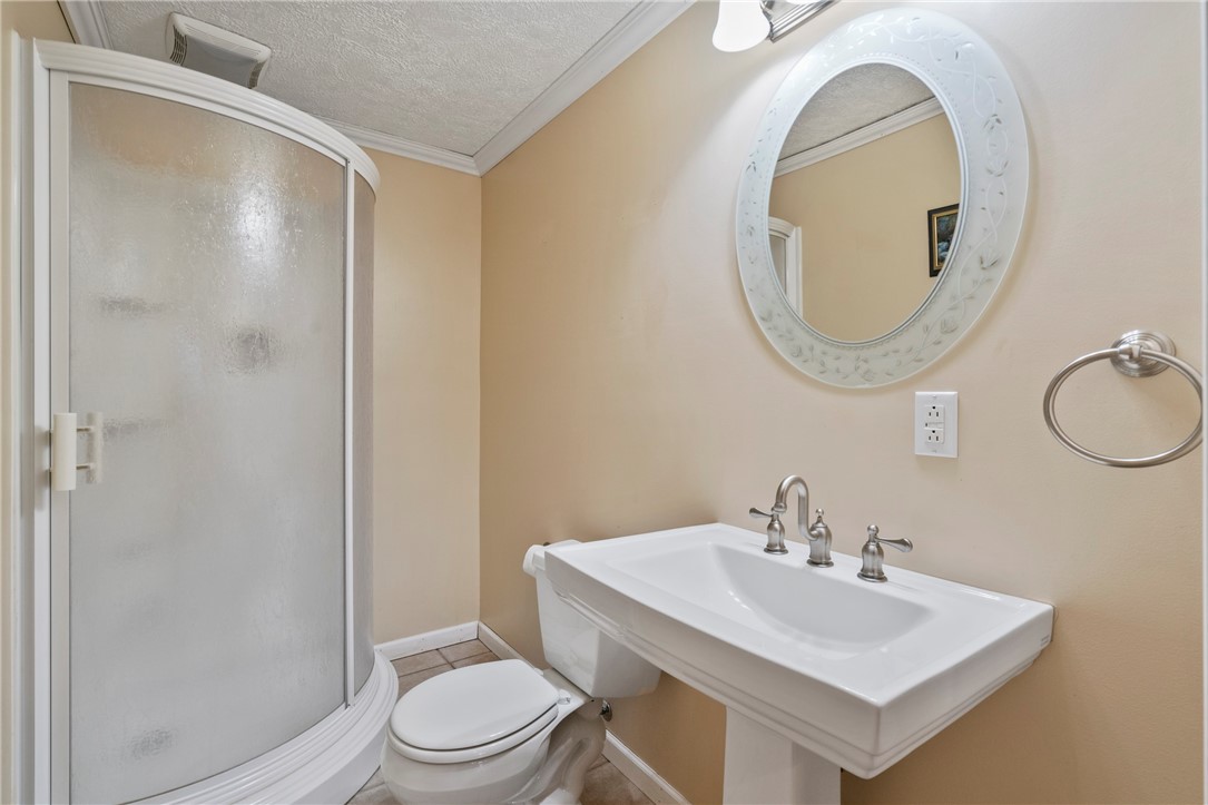 Cranberry Twp, Pennsylvania 16066, United States, 4 Bedrooms Bedrooms, ,4 BathroomsBathrooms,Residential,Active,95660