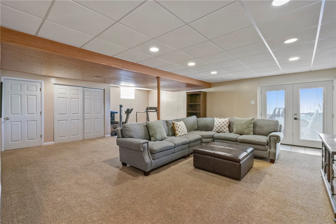 Cranberry Twp, Pennsylvania 16066, United States, 4 Bedrooms Bedrooms, ,4 BathroomsBathrooms,Residential,Active,95660