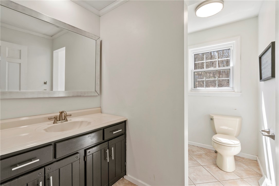 Cranberry Twp, Pennsylvania 16066, United States, 4 Bedrooms Bedrooms, ,4 BathroomsBathrooms,Residential,Active,95660