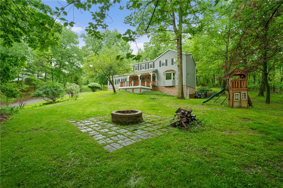 Cranberry Twp, Pennsylvania 16066, United States, 4 Bedrooms Bedrooms, ,4 BathroomsBathrooms,Residential,Active,95660