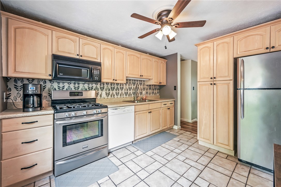 1370 Coronado Dr, Hermitage, Pennsylvania image 11