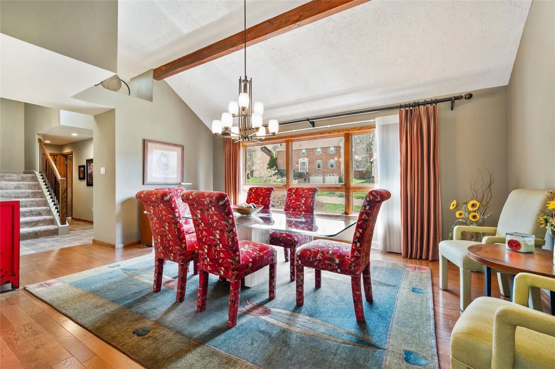 2698 Bethel Crest Dr, Bethel Park, Pennsylvania image 4