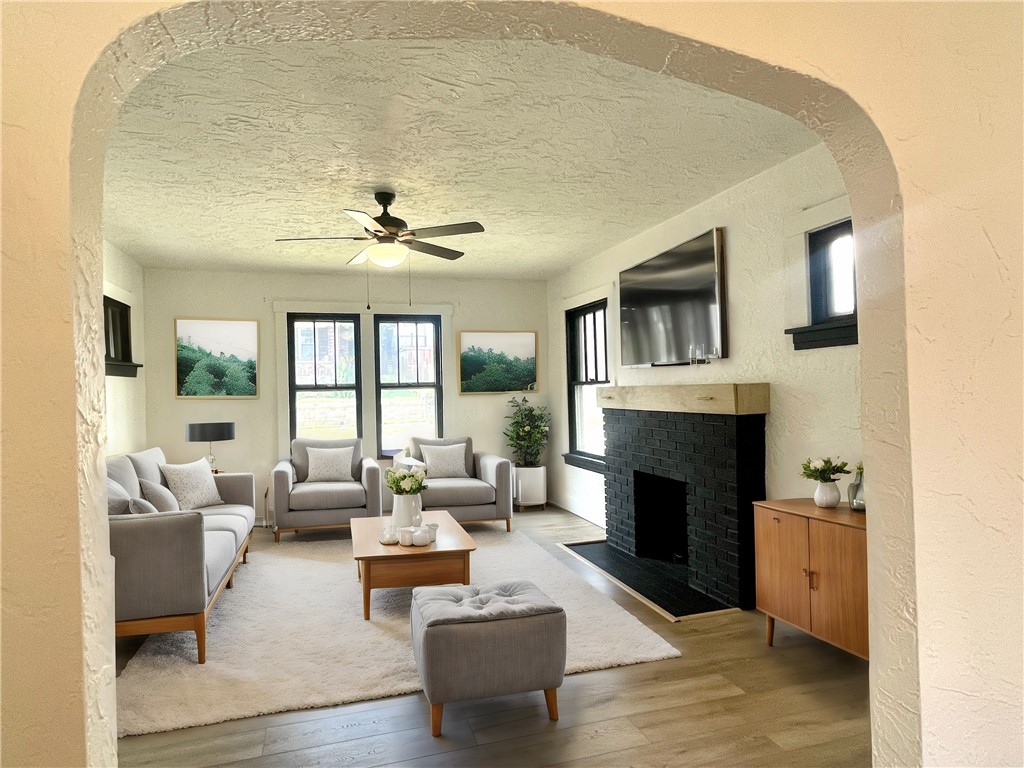 City Of But NE, Pennsylvania 16001, United States, 3 Bedrooms Bedrooms, ,1 BathroomBathrooms,Residential,Pending,50817