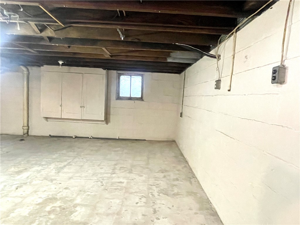 City Of But NE, Pennsylvania 16001, United States, 3 Bedrooms Bedrooms, ,1 BathroomBathrooms,Residential,Pending,50817