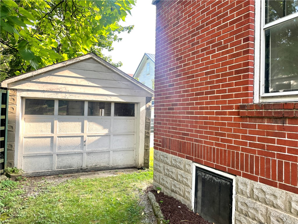 City Of But NE, Pennsylvania 16001, United States, 3 Bedrooms Bedrooms, ,1 BathroomBathrooms,Residential,Pending,50817