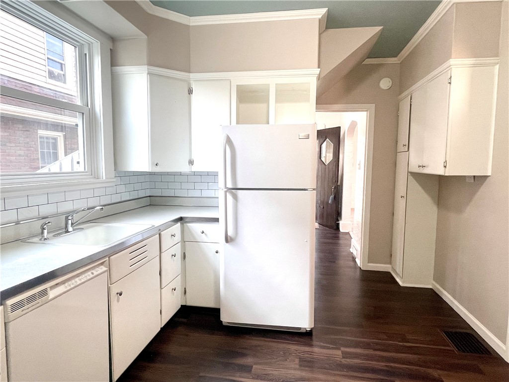 City Of But NE, Pennsylvania 16001, United States, 3 Bedrooms Bedrooms, ,1 BathroomBathrooms,Residential,Pending,50817