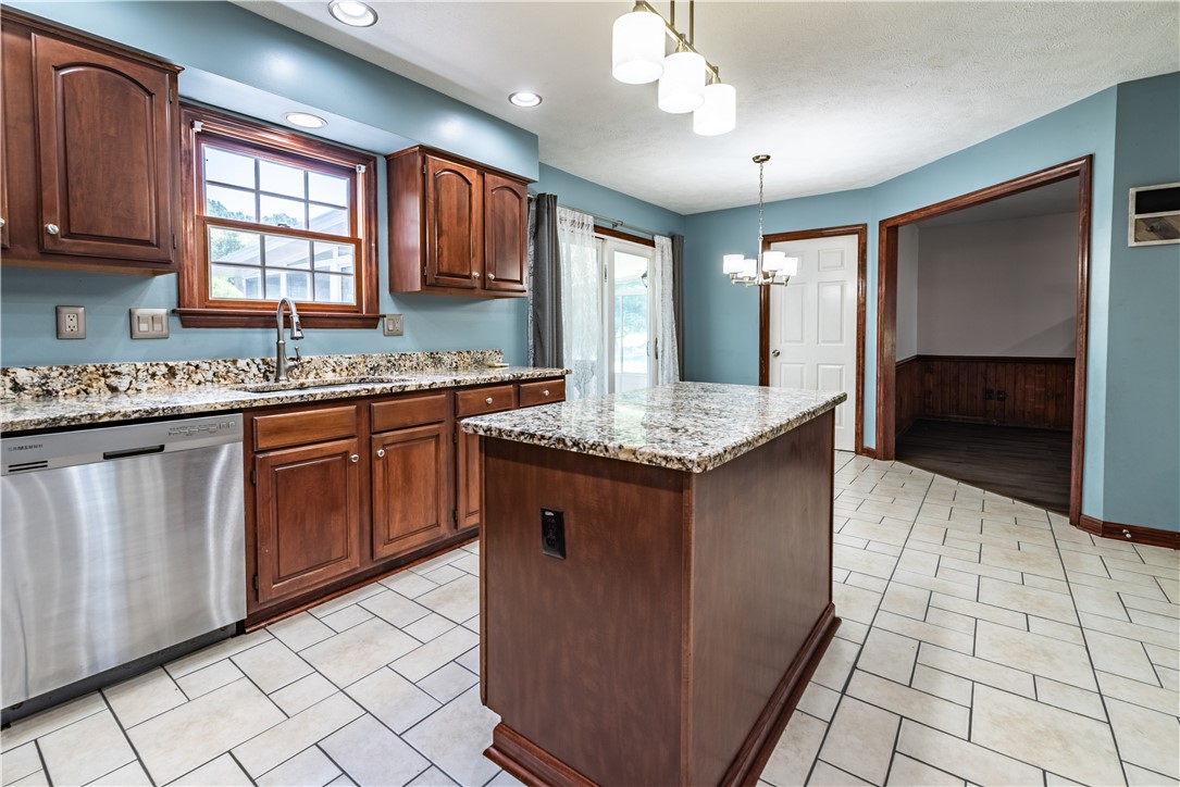 Seven Fields Boro, Pennsylvania 16046, United States, 4 Bedrooms Bedrooms, ,3 BathroomsBathrooms,Residential,Active,234079