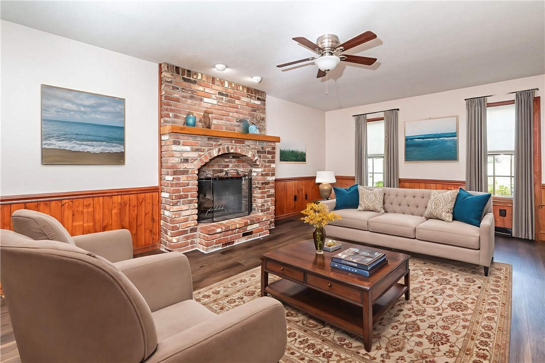 Seven Fields Boro, Pennsylvania 16046, United States, 4 Bedrooms Bedrooms, ,3 BathroomsBathrooms,Residential,Active,234079