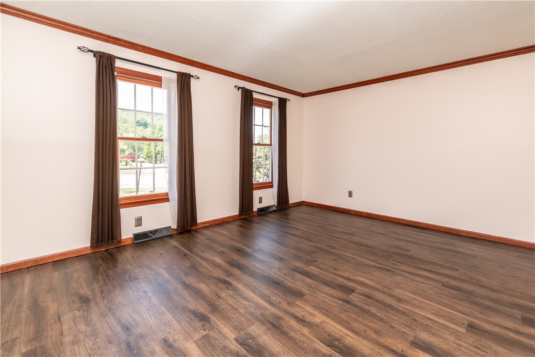 Seven Fields Boro, Pennsylvania 16046, United States, 4 Bedrooms Bedrooms, ,3 BathroomsBathrooms,Residential,Active,234079