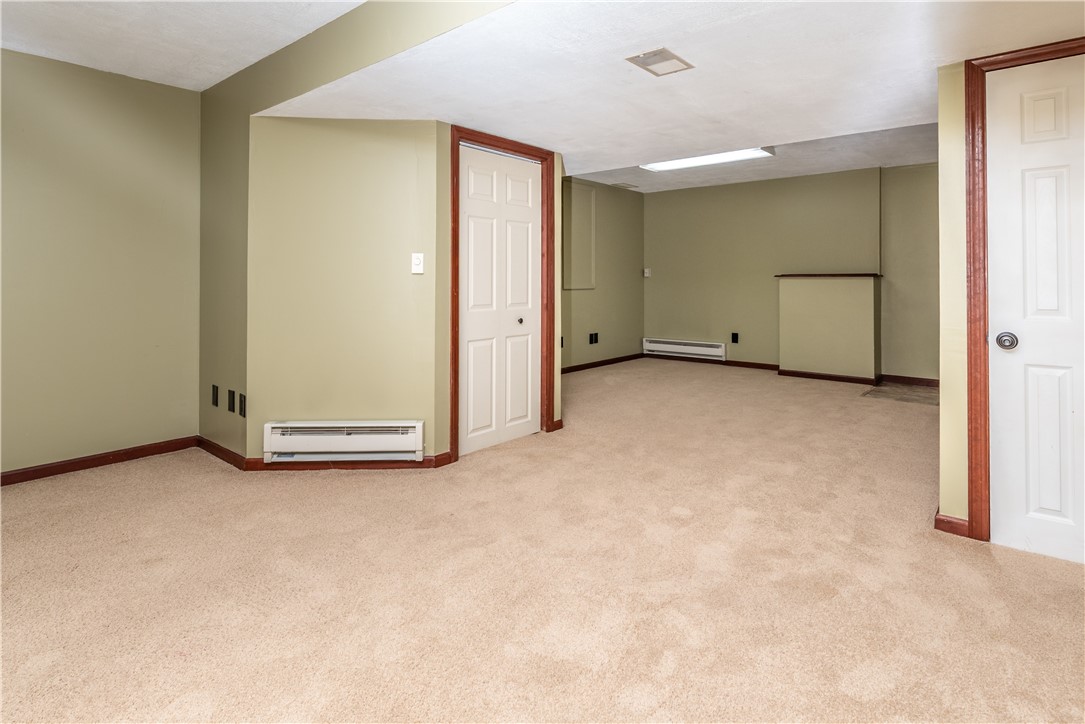 Seven Fields Boro, Pennsylvania 16046, United States, 4 Bedrooms Bedrooms, ,3 BathroomsBathrooms,Residential,Active,234079