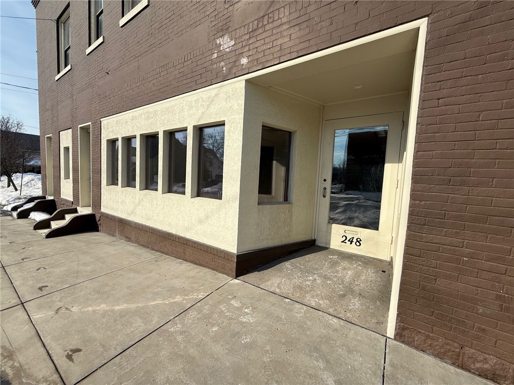 248-252 W Jefferson St