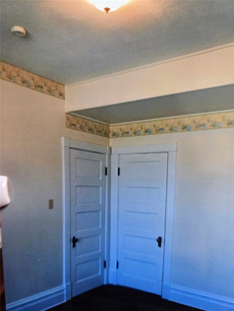 248-252 W Jefferson St