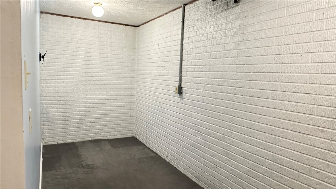 Mars Boro, Pennsylvania 16046, United States, 3 Bedrooms Bedrooms, ,3 BathroomsBathrooms,Residential,Contingent,91439