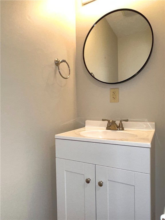 Mars Boro, Pennsylvania 16046, United States, 3 Bedrooms Bedrooms, ,3 BathroomsBathrooms,Residential,Contingent,91439