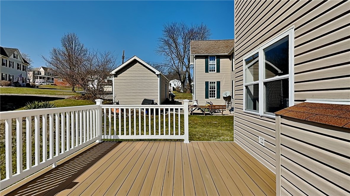 Mars Boro, Pennsylvania 16046, United States, 3 Bedrooms Bedrooms, ,3 BathroomsBathrooms,Residential,Contingent,91439