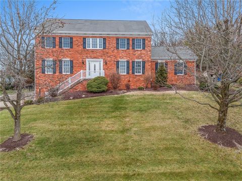 Photo of 1012 Franklin Ct, Jefferson Hills, PA 15025 (MLS # 1737974)