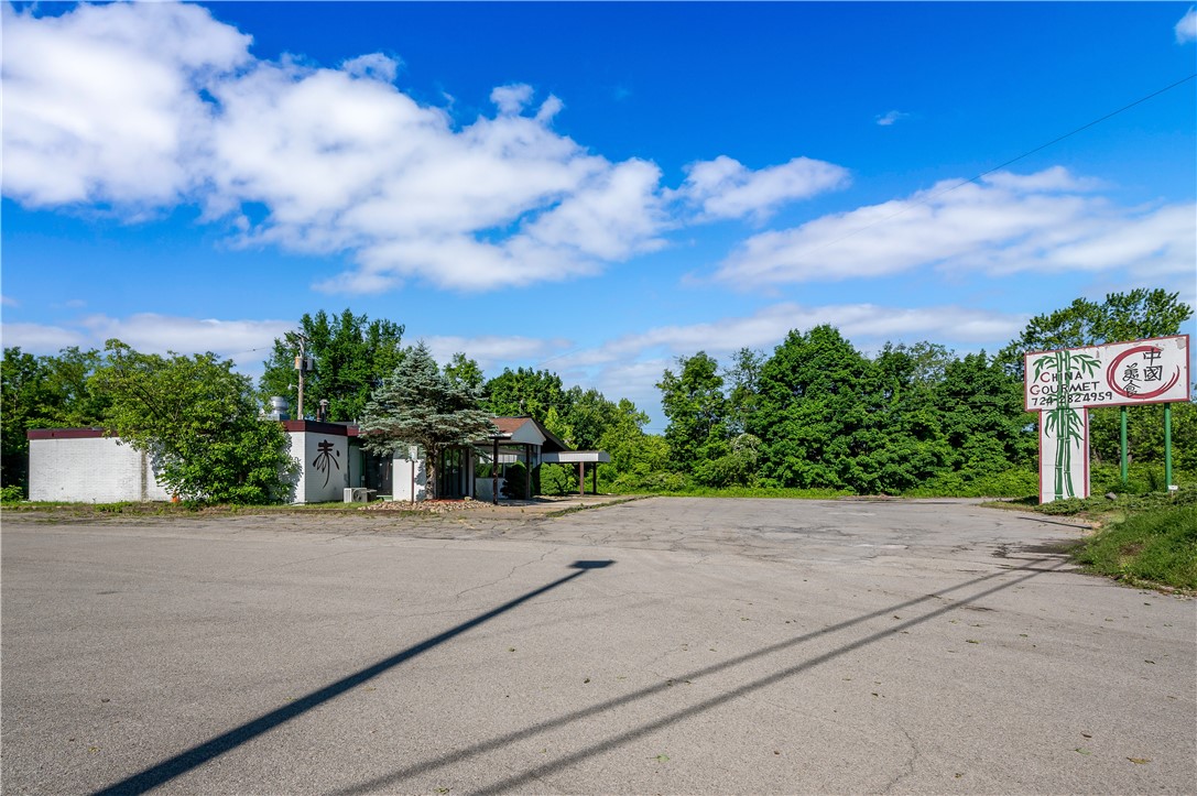 1700 N Main Street Ext